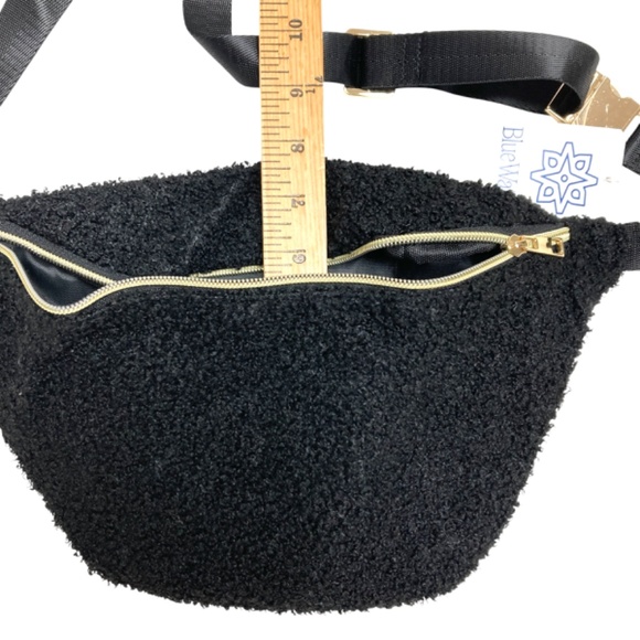 bag black waist crossbody vegan sherpa wool BLUE WATERS gold tone hardware NWT - Picture 9 of 16